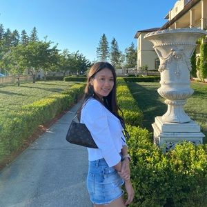 Meet your Posher, Mimi